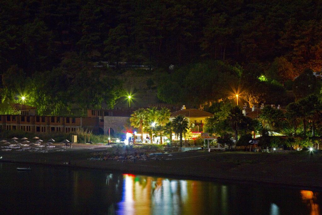 Hotel Ekincik エクステリア 写真
